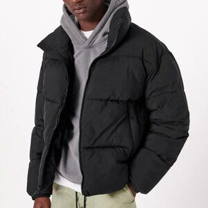 Abercrombie Men's Relaxed Heavyweight Puffer Jacket, matte black, size S, NWT
